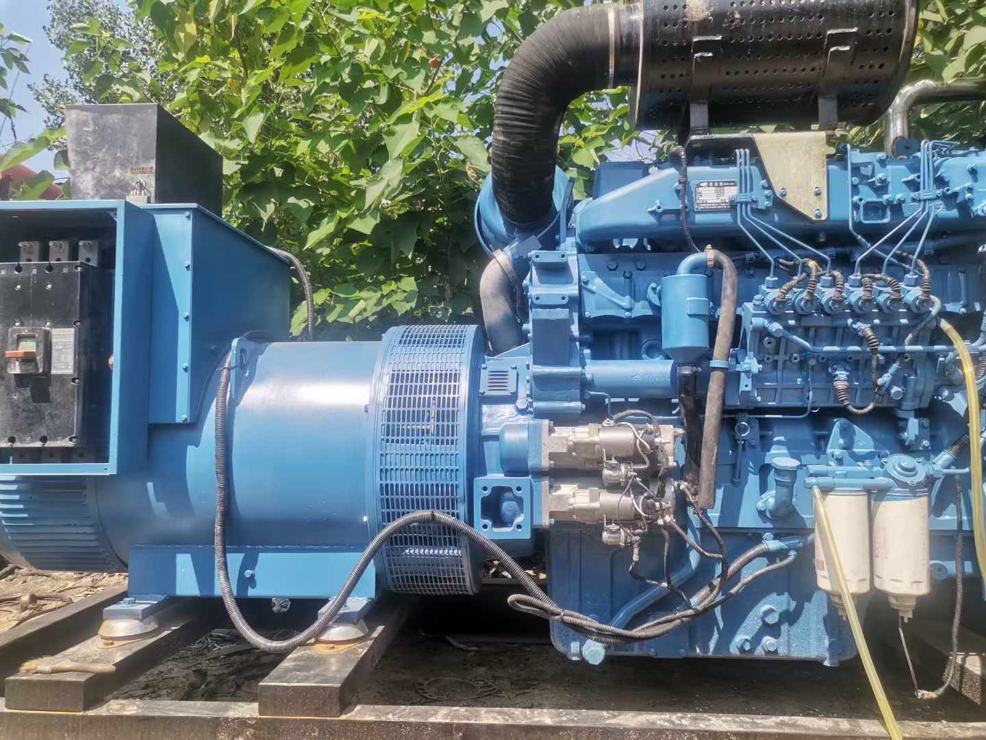 科尔沁详细说明降低 800kW 柴油发电机输出电流波动的方法