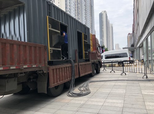 科尔沁低温环境下，柴油发电机组电池充满电的具体时间受哪些因素影响？